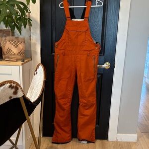 686 Black Magic Insulated Bibs